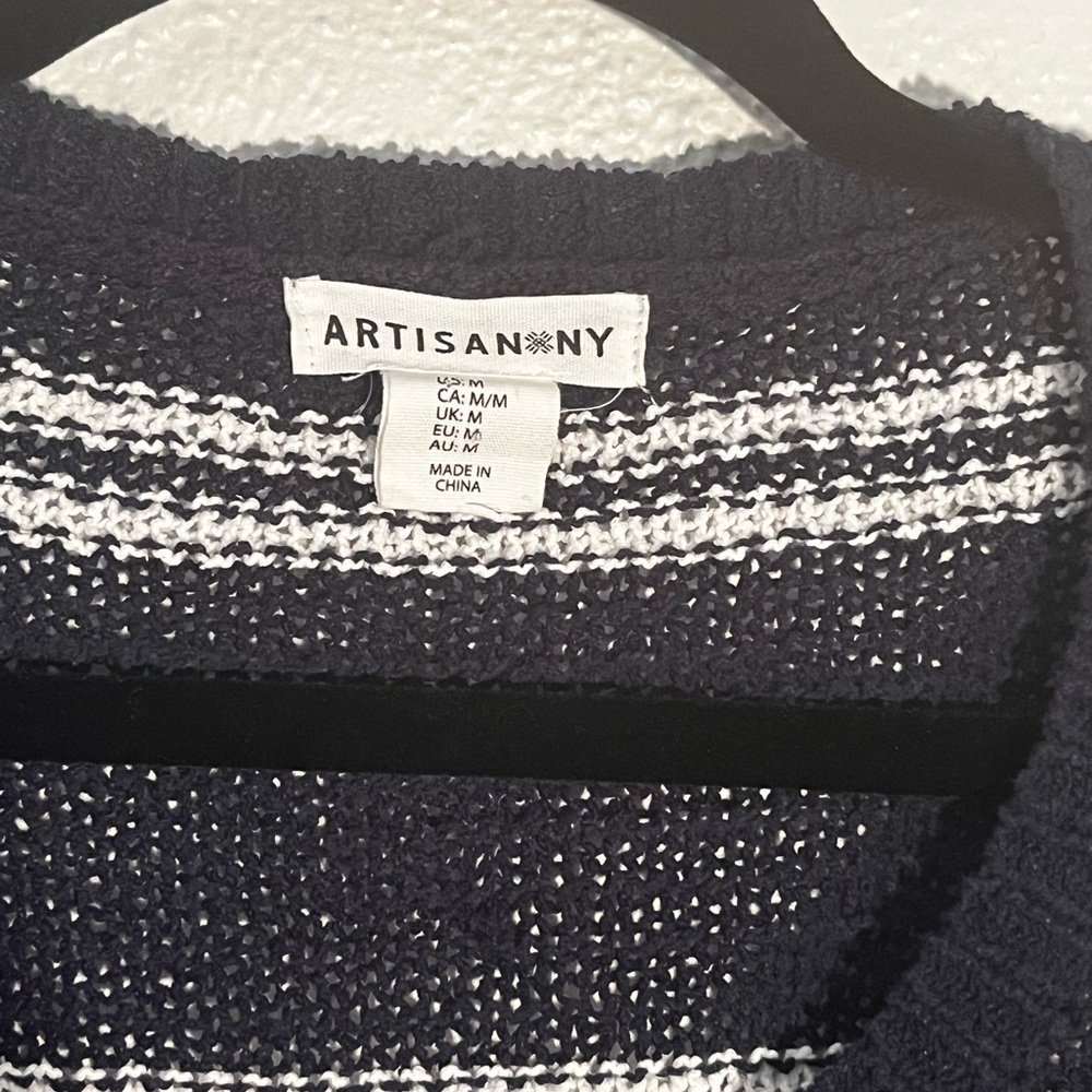 Artisan NY blues striped pullover sweater. - Picture 3 of 3